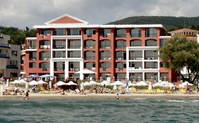 Carina Beach
